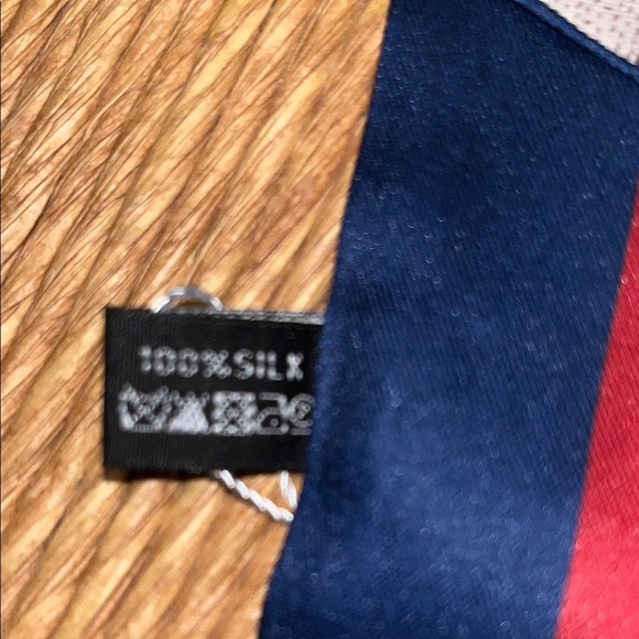 Gucci Men's Signature Blue and Red Scarf - Picture 2 of 2
